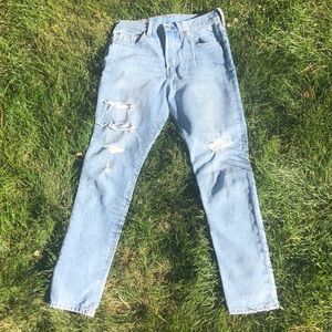 Levi’s 501 Skinny Light wash distressed jeans